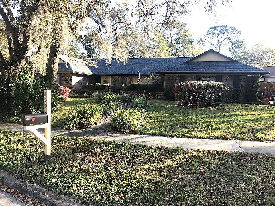1st image of 100 Magnolia Oak Ct