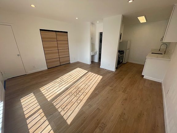 3rd image of 1236 Brockton Ave APT 1