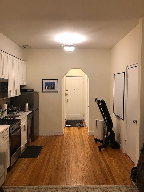 1st image of 242 E 87th St APT 1B