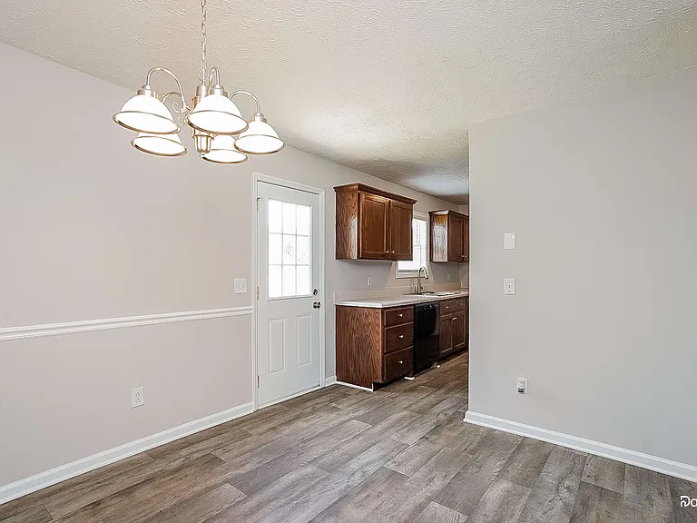 2717 Calais Ct — Photo 8
