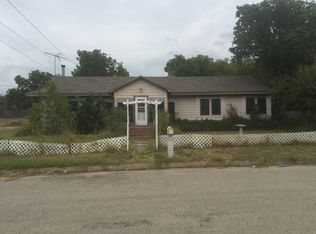 601 Kimbrough St, Fort Worth, TX 76108