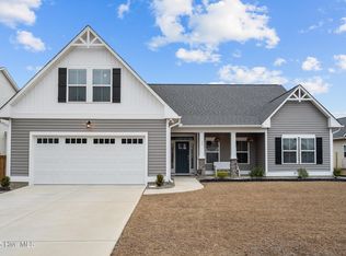 86 E Maritt St, Hampstead, NC 28443