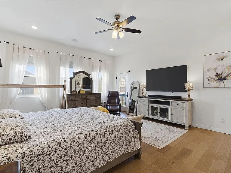 703 S Hickory Dr — Photo 18