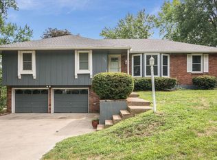 429 Pershing St, Liberty, MO 64068