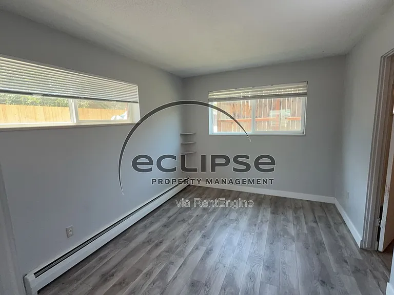 Summit View Apartments — Photo 127