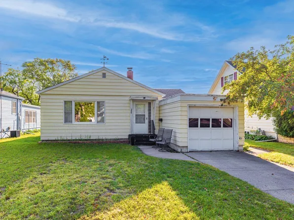 206 6th St SE, Barnesville, MN 56514