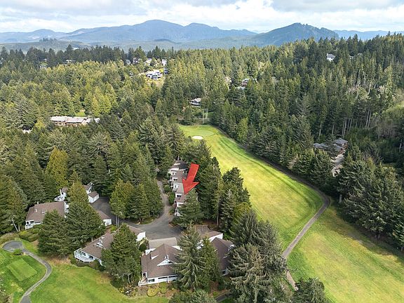 5th image of 600 Island Dr #18