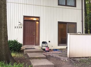 2339 Emerald Heights Ct, Reston, VA 20191