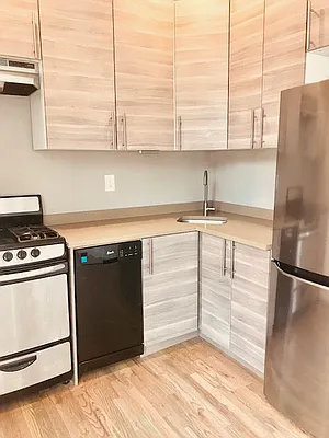 Rented by Real Broker NY LLC | media 2