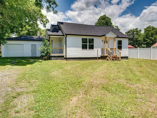 203 E Main St, Englewood, TN 37329