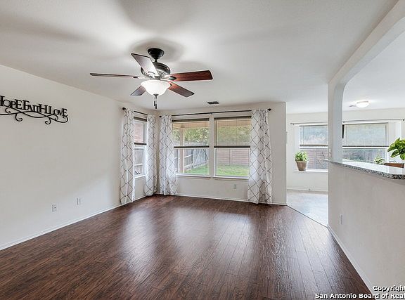 5th image of 58 Coastal Ln