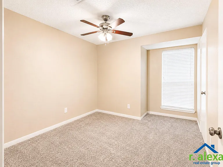 3038 Mosby Dr — Photo 11