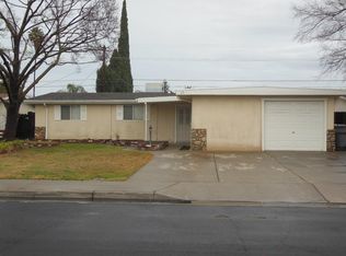 55 Rialto Ave, Clovis, CA 93612