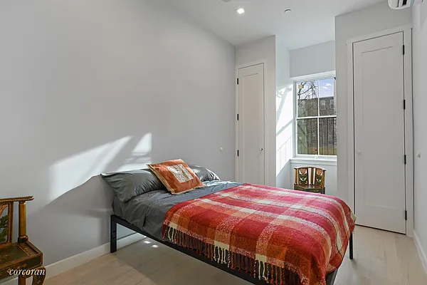 Sold by Corcoran | media 22