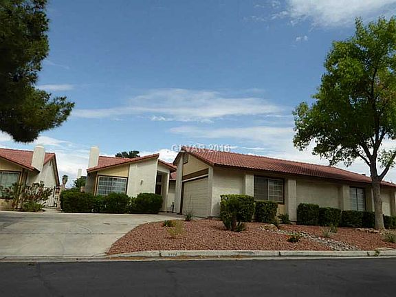 2nd image of 5224 Dickens Dr