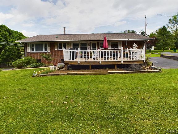 2nd image of 365 N Nulton Ave