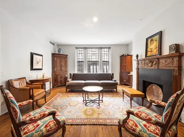 165 E 60th St APT 2D, New York, NY 10022