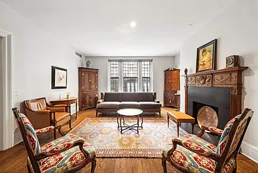 165 East 60th Street #2D image 1 of 8