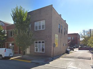 1077 W Polk St, Chicago, IL 60607