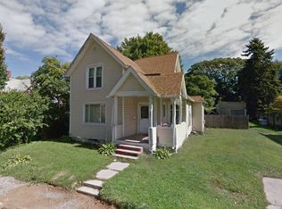 284 Clay St, Conneaut, OH 44030