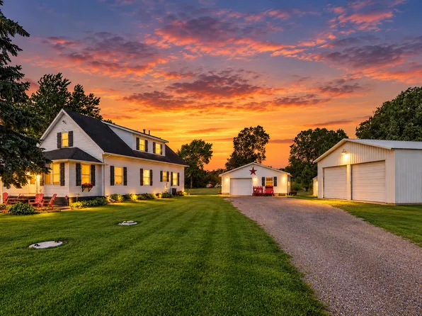 9711 Ireland Ave NW, Annandale, MN 55302