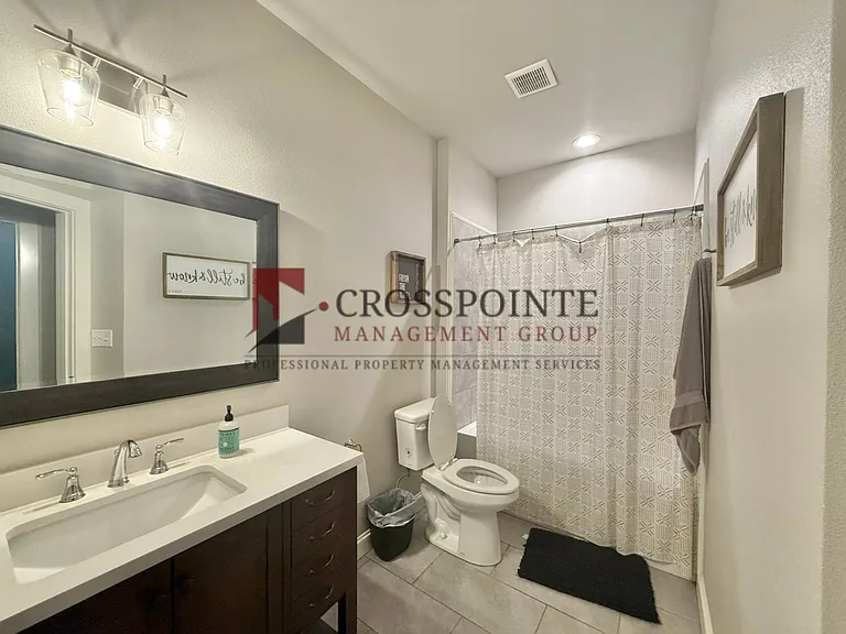 4818 FM 346 E — Photo 10