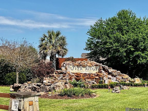 3rd image of 41152 New Orleans Dr