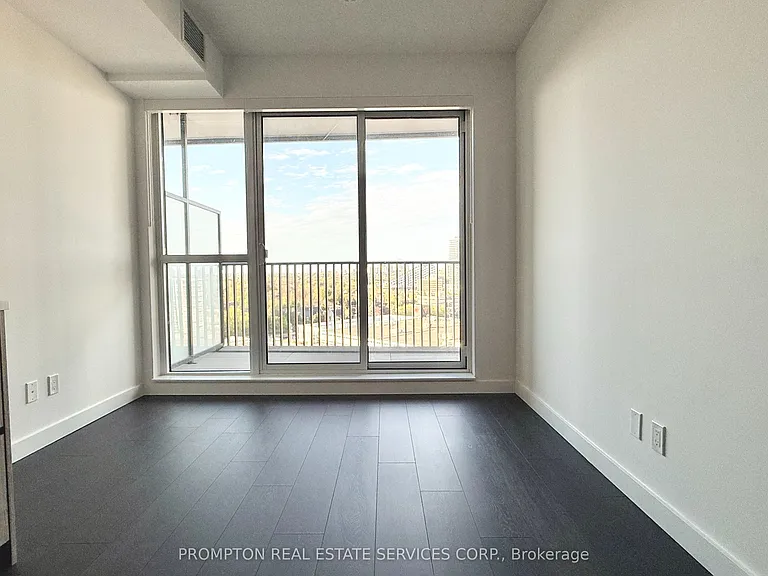 18 Esther Shiner Blvd #1008 — Photo 7