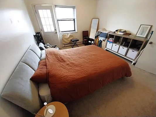 Sold by GMLV CompaniesINC | media 10