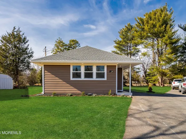 34 Acapulco Place, Toms River, NJ 08753