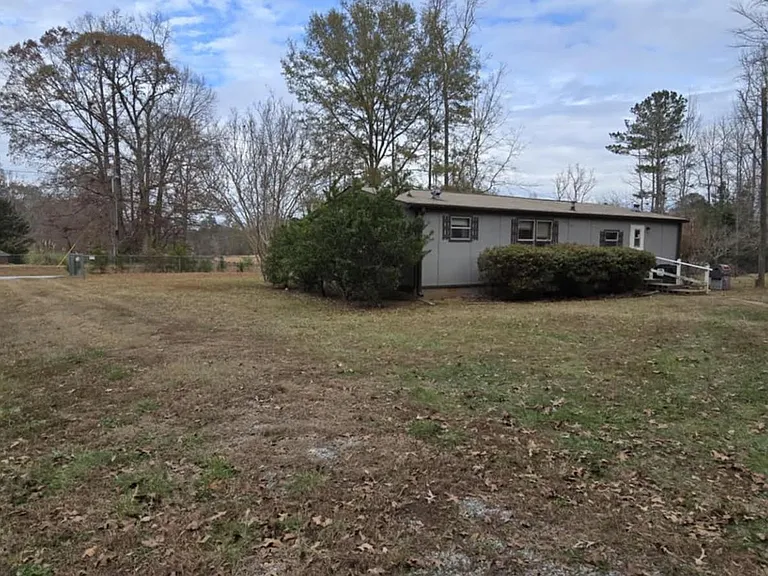 169 Vaughn Ln #B — Photo 4