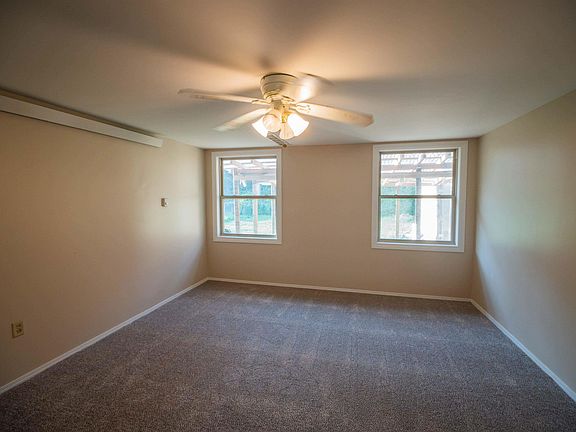 5th image of 4008 SW 28th St