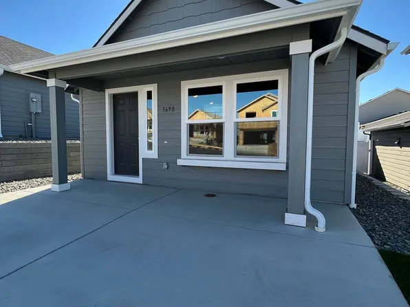 3690 S Quay St, Kennewick, WA