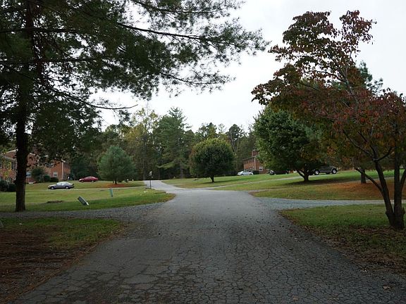 Skyline Court Neighborhood