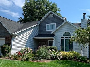 10323 S Bay Dr, Laingsburg, MI 48848
