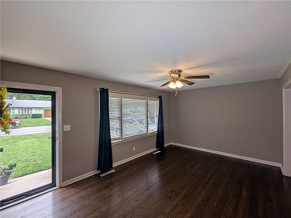 5th image of 9135 Richards Dr
