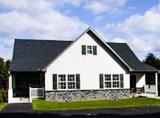 5219 Old Strasburg Rd, Kinzers, PA 17535