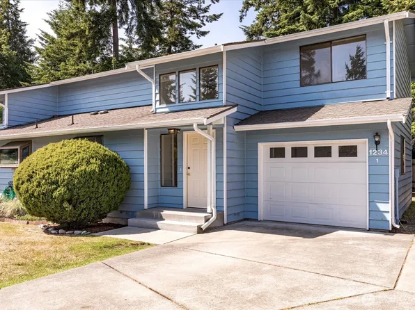1234 NW Lanyard Loop #1, Oak Harbor, WA 98277