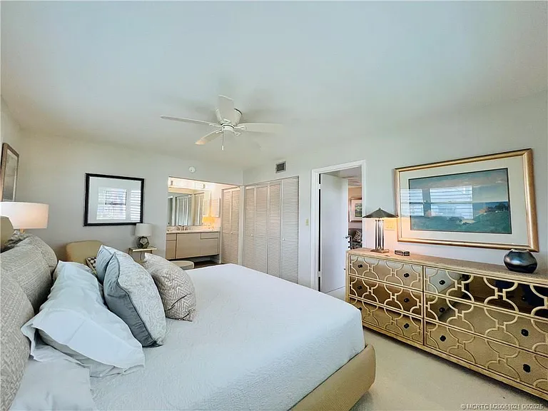 1550 NE Ocean Blvd #C204 — Photo 28