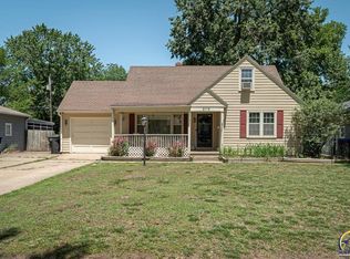3116 SW Sena Dr, Topeka, KS 66604