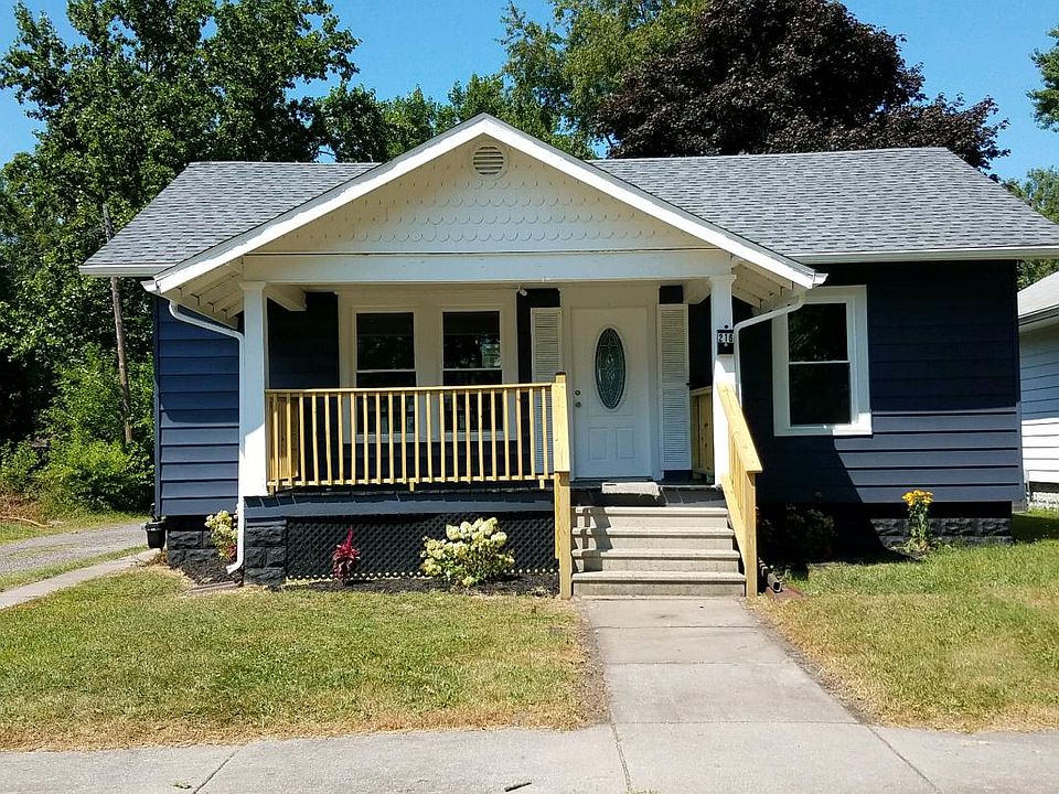 1st image of 216 W Cleveland Ave