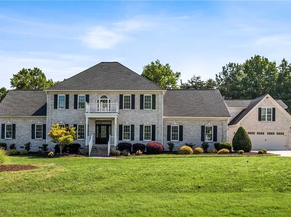 6202 Bradford Place Ct, Summerfield, NC 27358