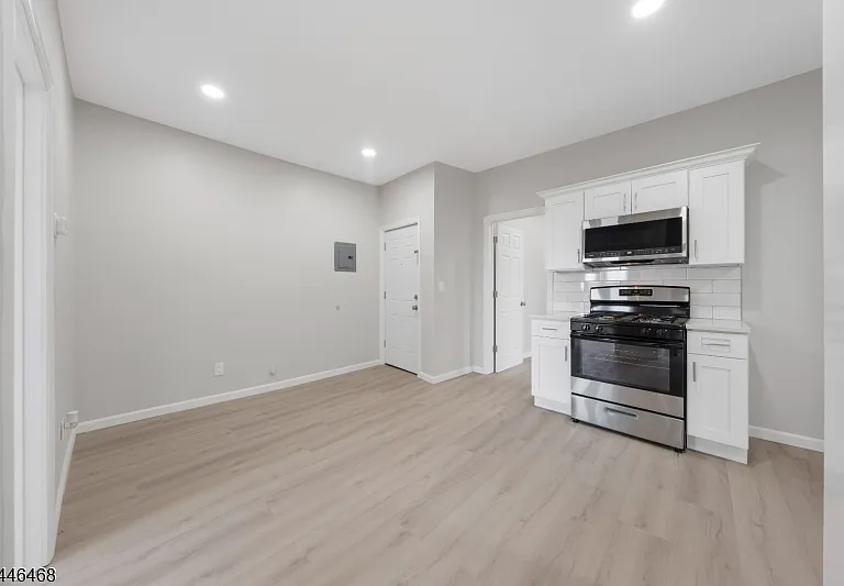 59 Henry St #C3 — Photo 2