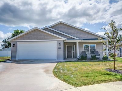 1320 Shea Ct, Mount Zion, IL, 62549