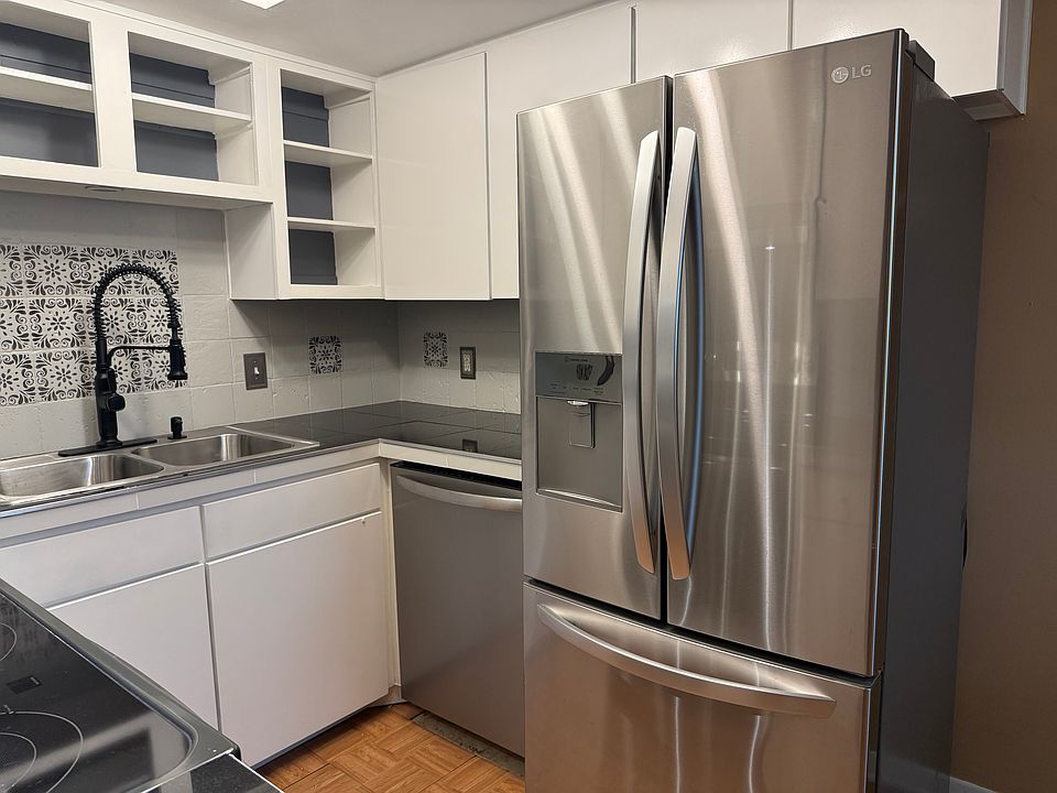 1st image of 4050 4th St N APT 319