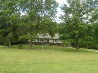 17909 S Hill Top Rd, Pleasant Hill, MO 64080
