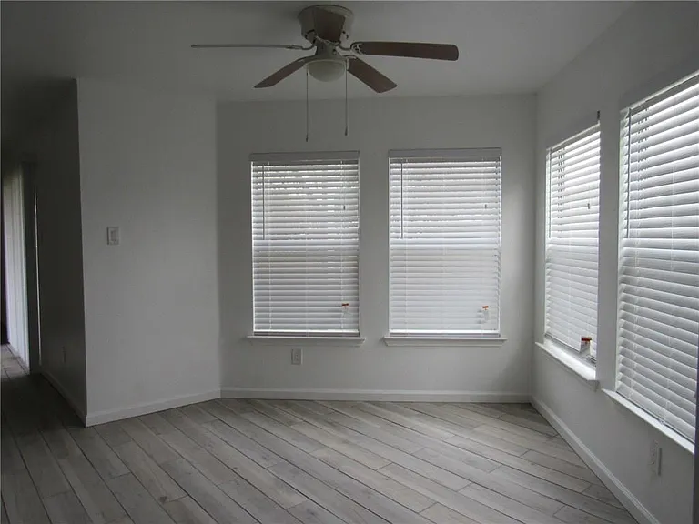 2107 Deer Creek Trl — Photo 10
