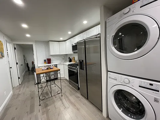 Rented by MOTION New York | media 11