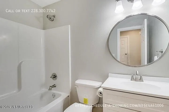 912 Maple St — Photo 14