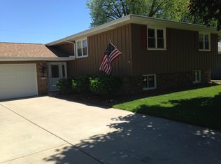 3910 S Paramount Rd, Bartonville, IL 61607